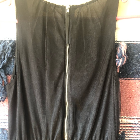 Divided dress - Picture 3 of 4